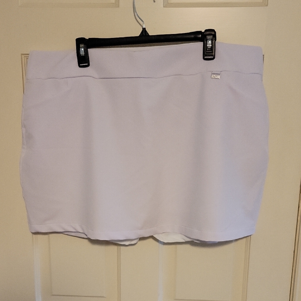 White Athletic Shirt Lined With Mesh Shorts - XXL